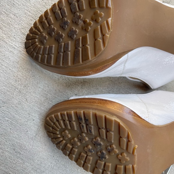 Michael Kors white size 9 ankle heels - Picture 12 of 16